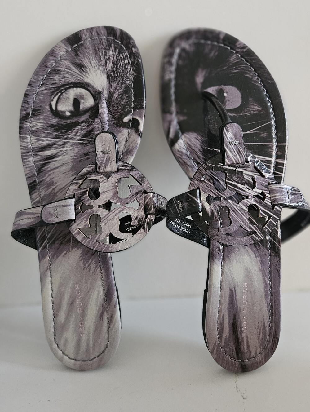 Limited Edition Tory Burch Miller Cat Printed Patent Leather Sandals Size 8